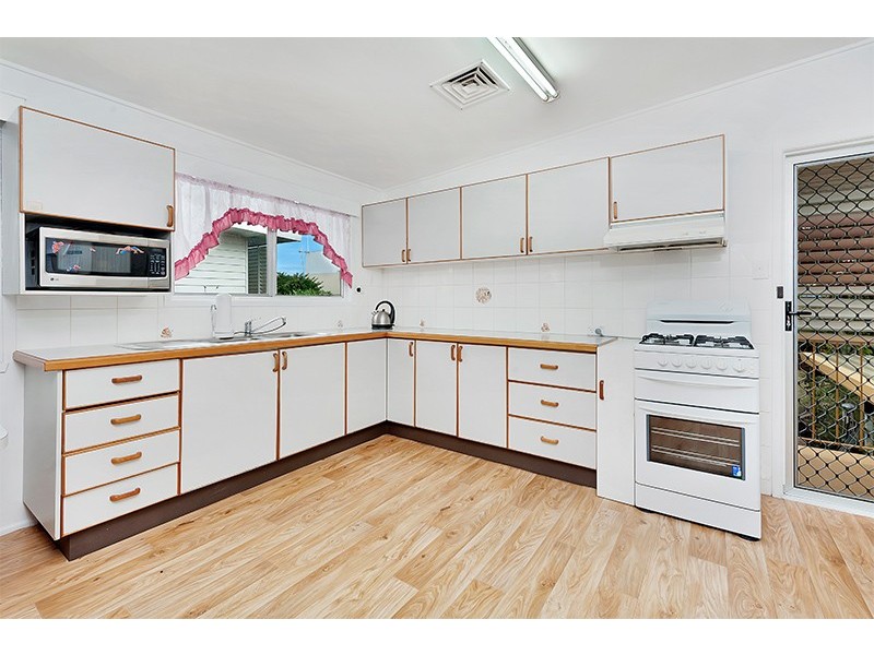 18 Patmar Street, Strathpine QLD 4500