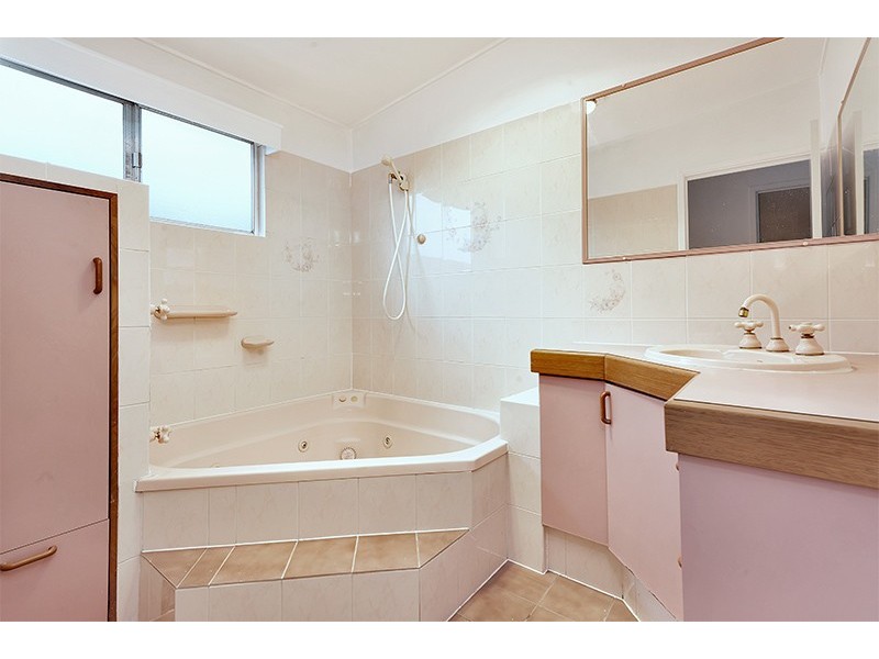 18 Patmar Street, Strathpine QLD 4500