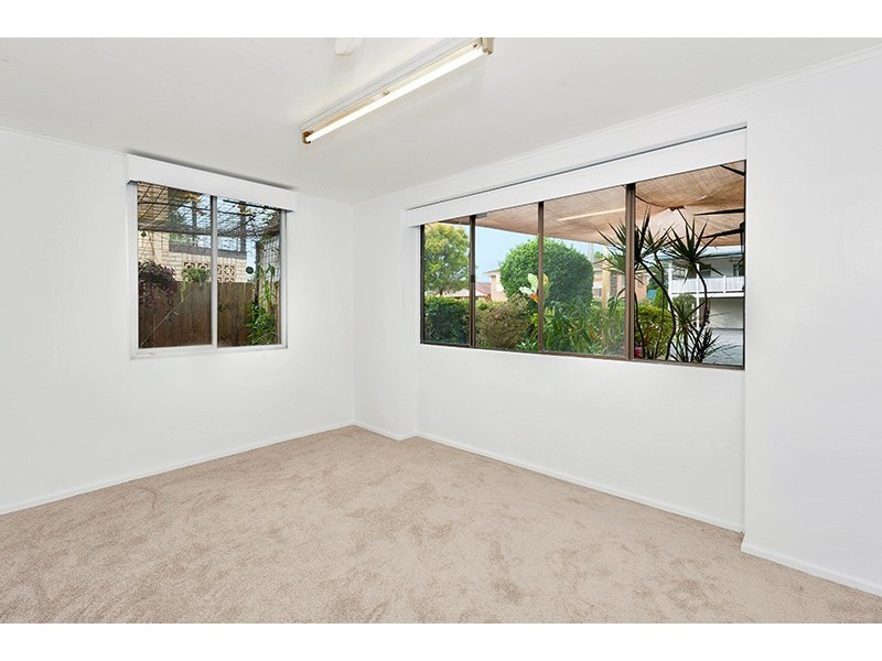 18 Patmar Street, Strathpine QLD 4500