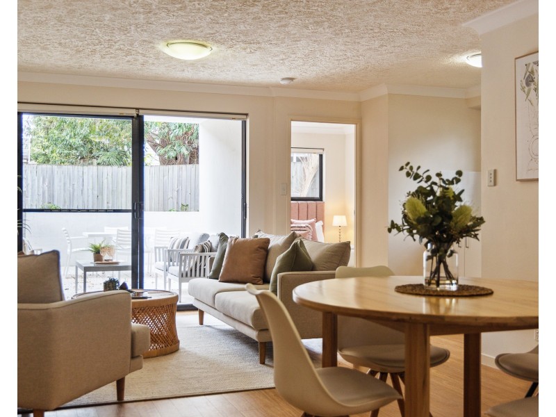 2/15 Duke Street, Annerley QLD 4103