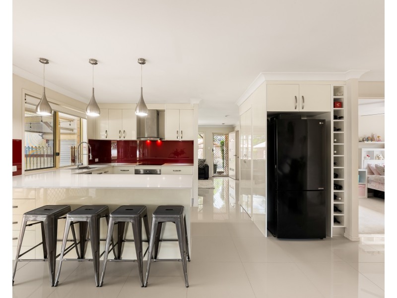 75 Mabel Street, Oxley QLD 4075