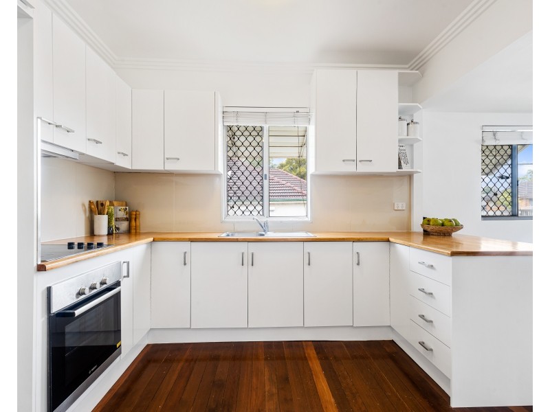 24 Livingstone Road, Darra QLD 4076