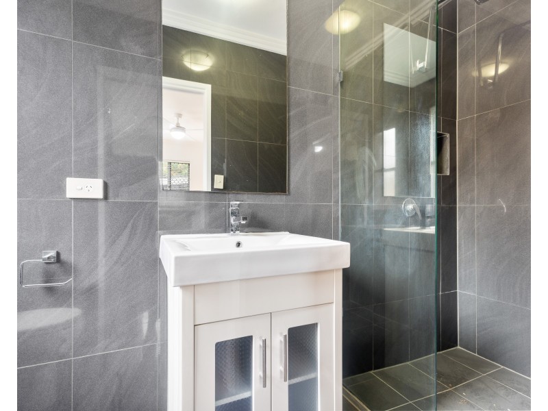 24 Livingstone Road, Darra QLD 4076