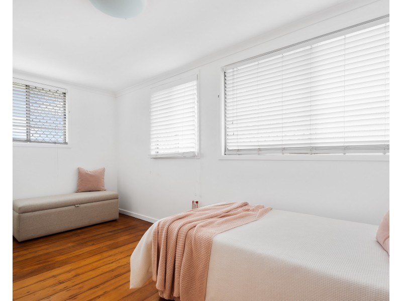 24 Livingstone Road, Darra QLD 4076