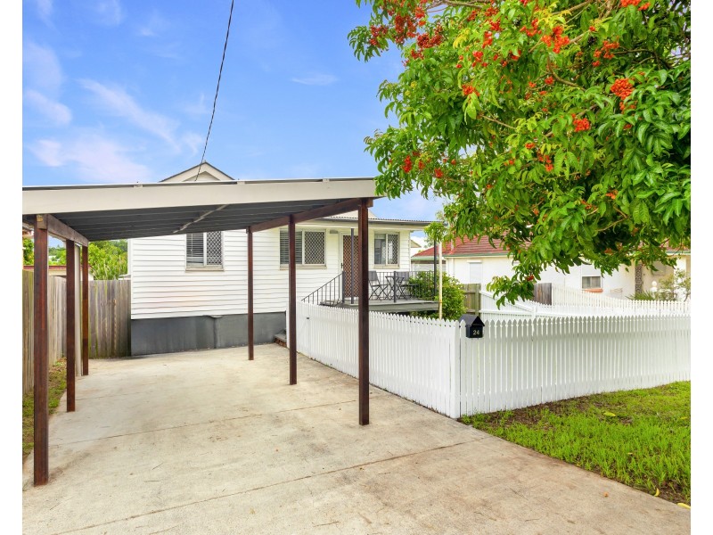 24 Livingstone Road, Darra QLD 4076