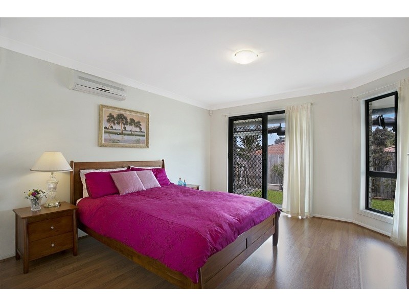 13 Angus Street, Sinnamon Park QLD 4073