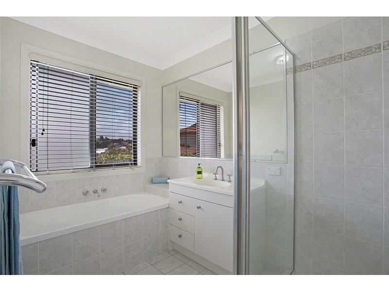 13 Angus Street, Sinnamon Park QLD 4073