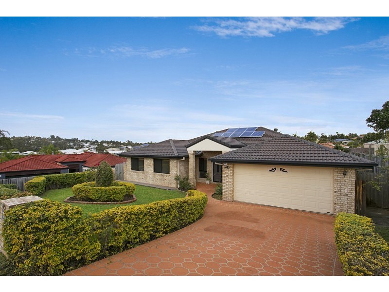 13 Angus Street, Sinnamon Park QLD 4073