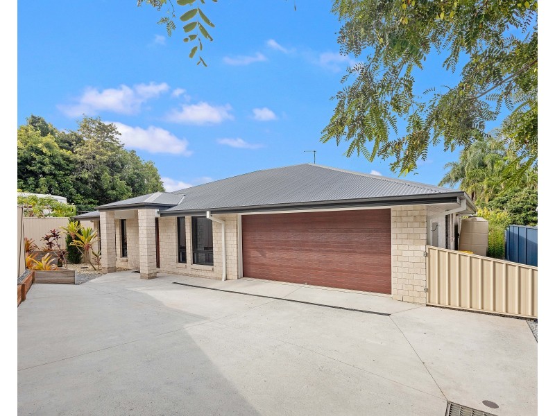 21B Charles Street, Birkdale QLD 4159