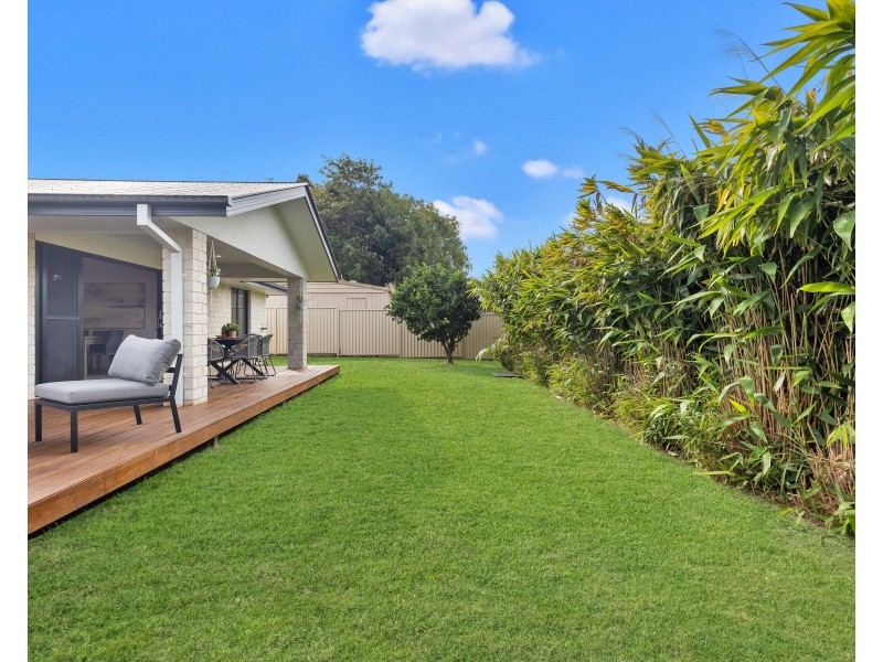 21B Charles Street, Birkdale QLD 4159