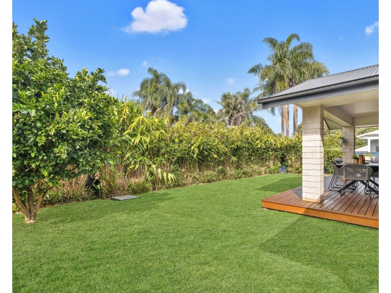 21B Charles Street, Birkdale QLD 4159