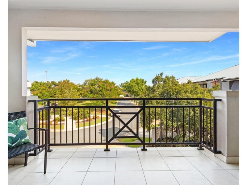 22 Augusta Crescent, Mount Ommaney QLD 4074