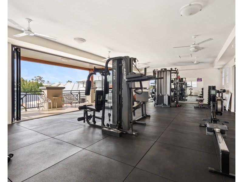 22 Augusta Crescent, Mount Ommaney QLD 4074