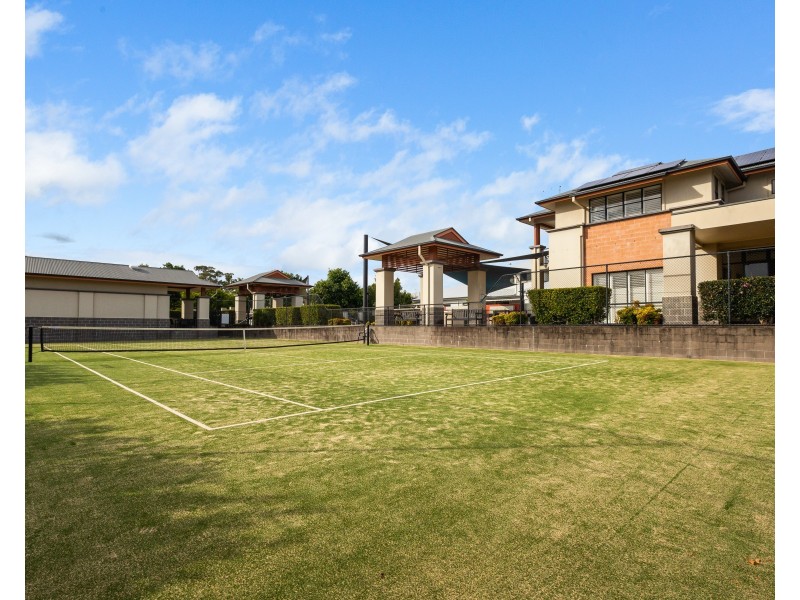 22 Augusta Crescent, Mount Ommaney QLD 4074