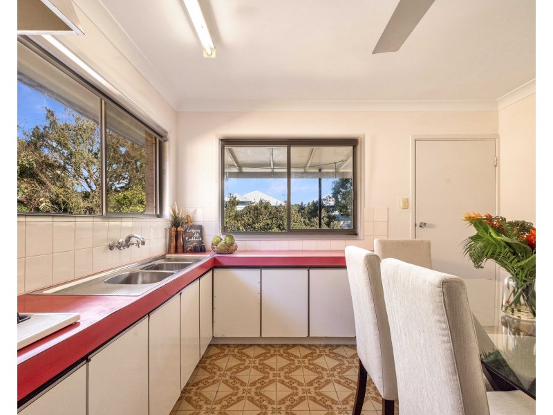 19 Inwood Street, Wooloowin QLD 4030