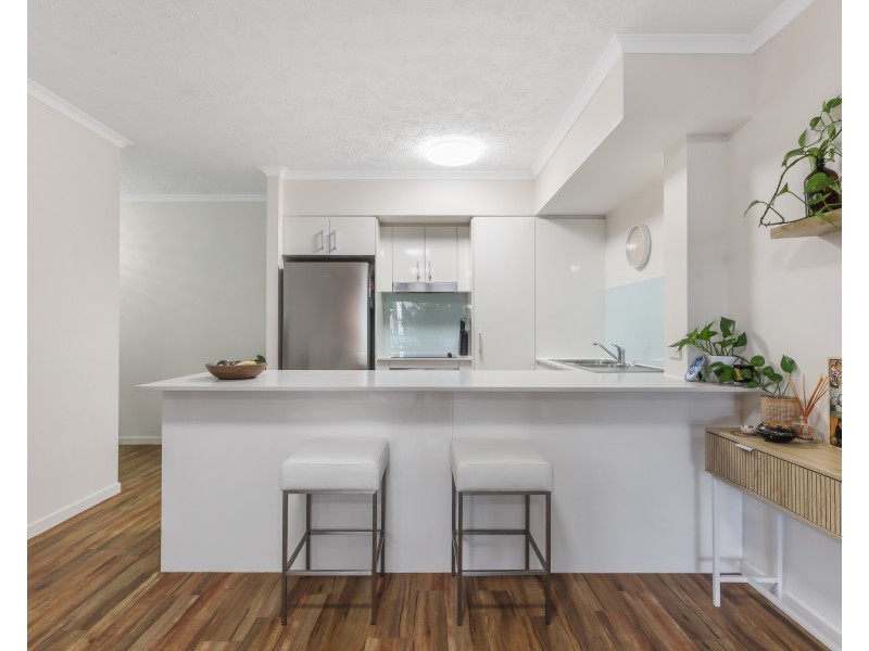 9/45 Regent Street, Woolloongabba QLD 4102