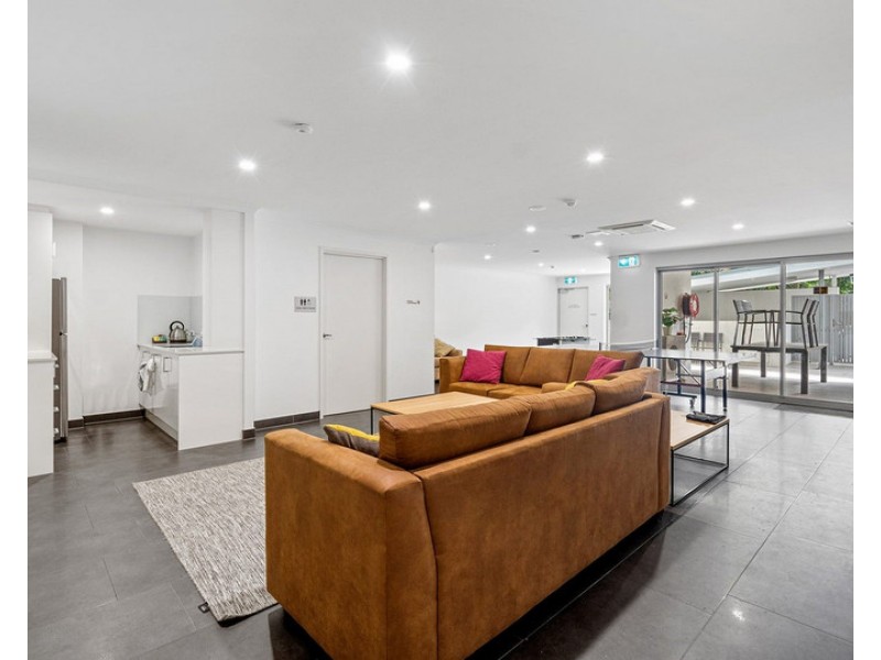 9/45 Regent Street, Woolloongabba QLD 4102