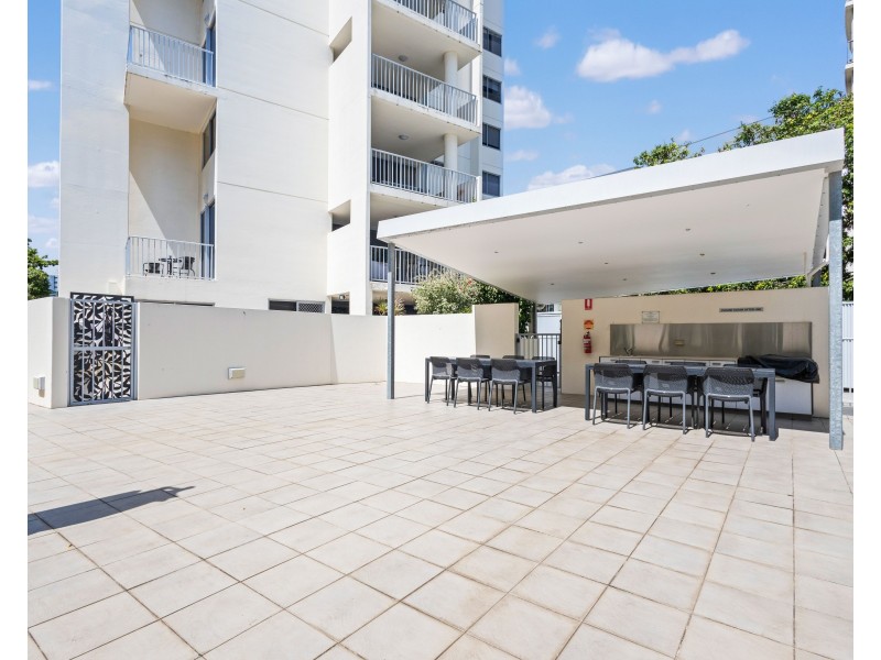 10/15 Walsh Street, Milton QLD 4064