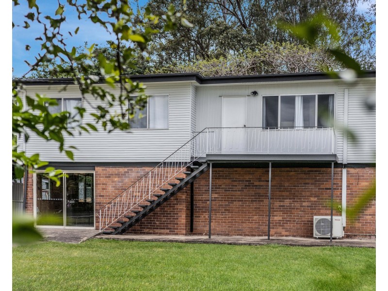 16 Glen Noble Avenue, Redbank Plains QLD 4301