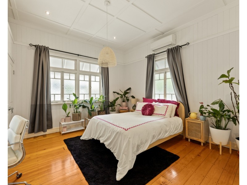 38 Bramston Terrace, Herston QLD 4006