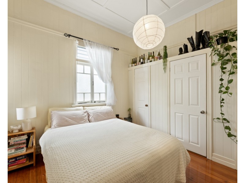 38 Bramston Terrace, Herston QLD 4006