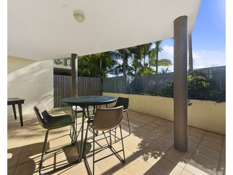 8/182 Carmody Road, St Lucia QLD 4067