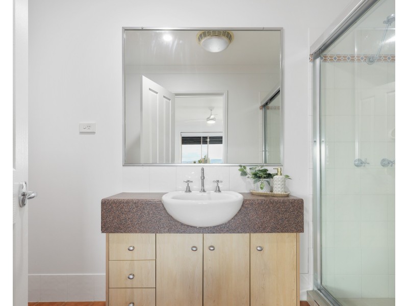 50/100 Oakmont Avenue, Oxley QLD 4075