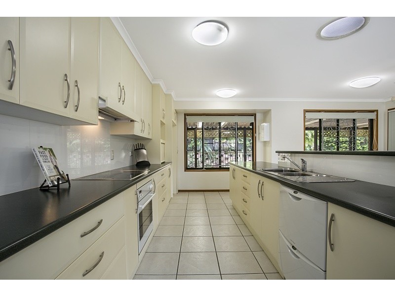 51 Dove Tree Crescent, Sinnamon Park QLD 4073