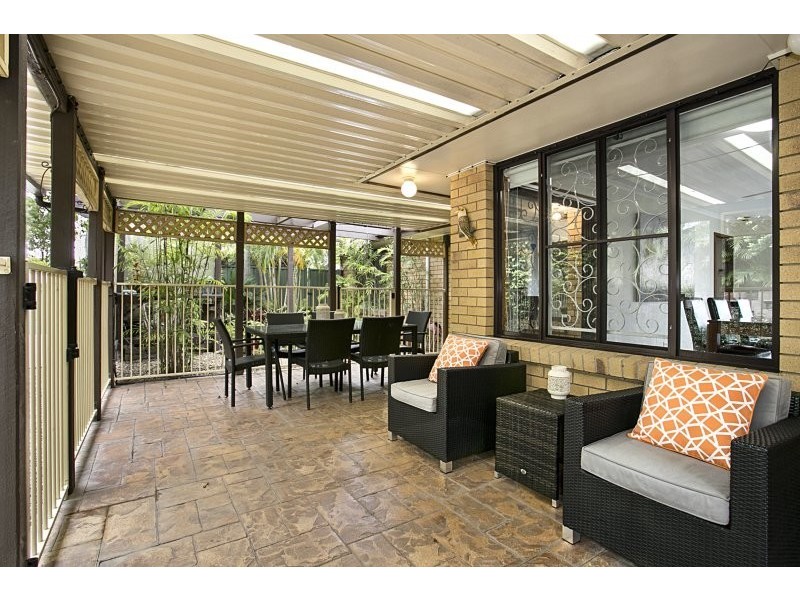 51 Dove Tree Crescent, Sinnamon Park QLD 4073