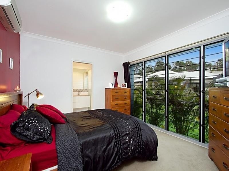 29 Goodenia Crescent, Seventeen Mile Rocks QLD 4073