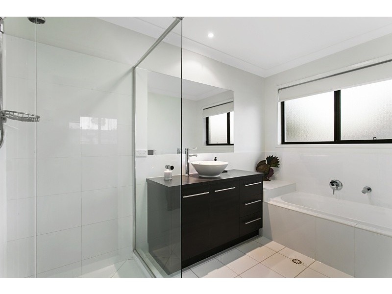 32 Eungella Terrace, Forest Lake QLD 4078