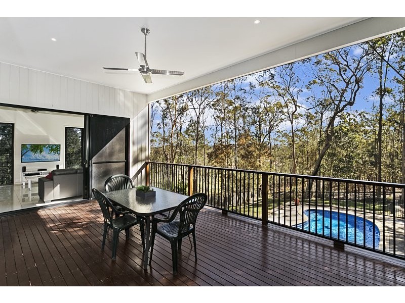 77 Gordon Circuit, Seventeen Mile Rocks QLD 4073