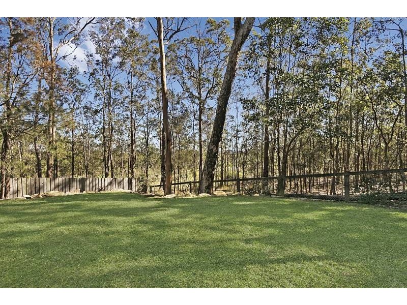 77 Gordon Circuit, Seventeen Mile Rocks QLD 4073