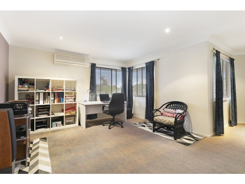 162 Edenbrooke Drive, Seventeen Mile Rocks QLD 4073