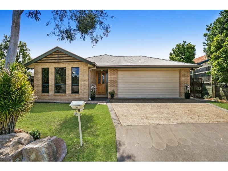 67 Brookeside Crescent, Seventeen Mile Rocks QLD 4073