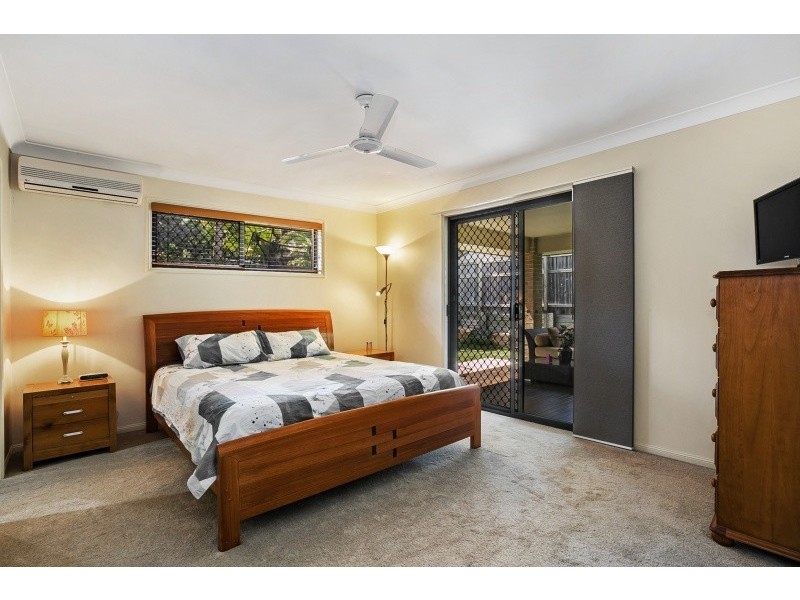67 Brookeside Crescent, Seventeen Mile Rocks QLD 4073
