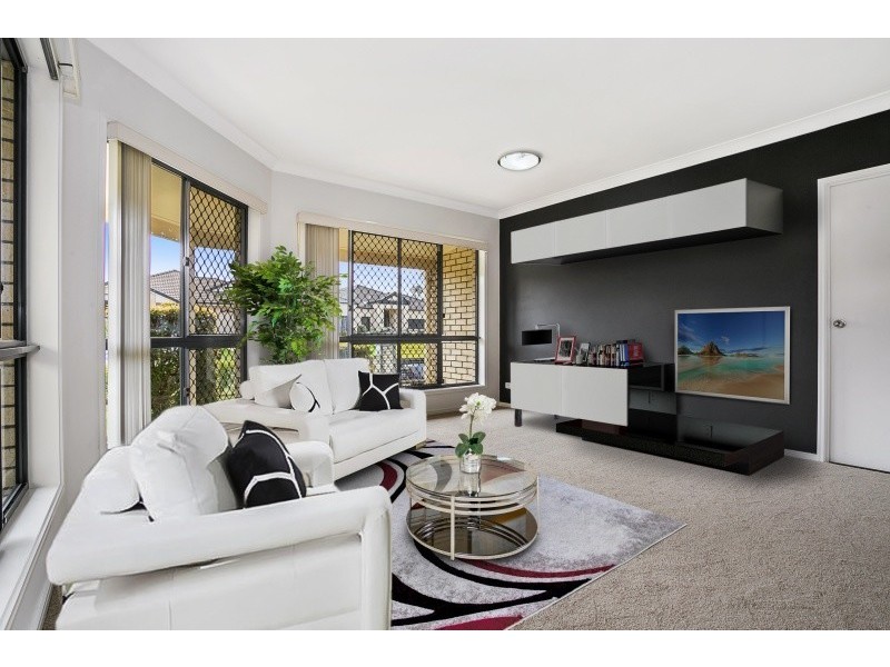 24 Gilberton Crescent, Forest Lake QLD 4078