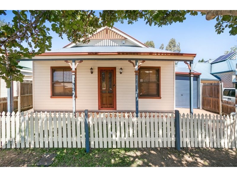 26 Randerson Street, Forest Lake QLD 4078