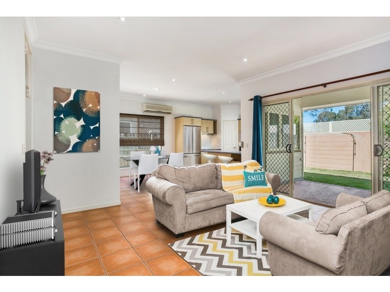 26 Randerson Street, Forest Lake QLD 4078