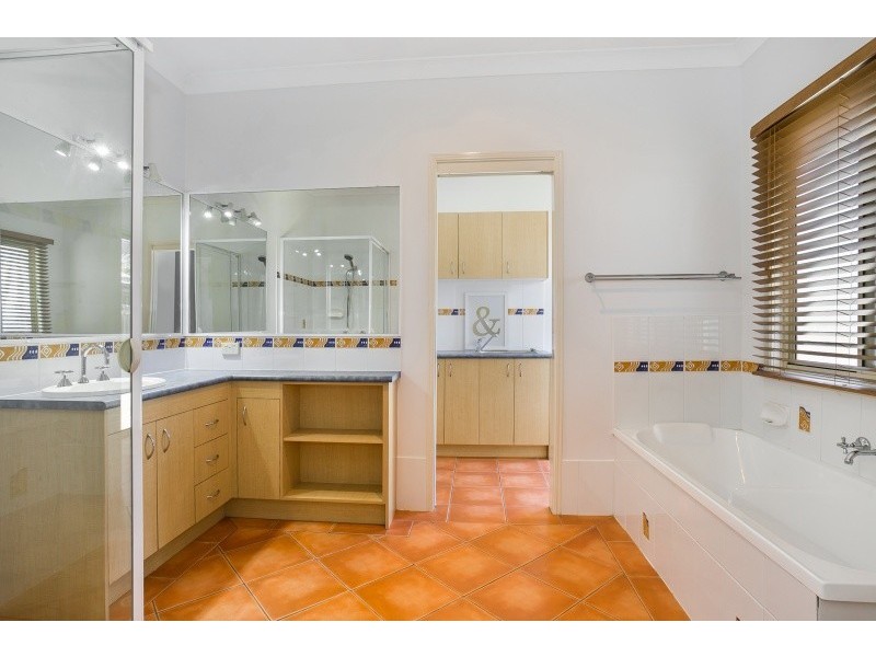 26 Randerson Street, Forest Lake QLD 4078