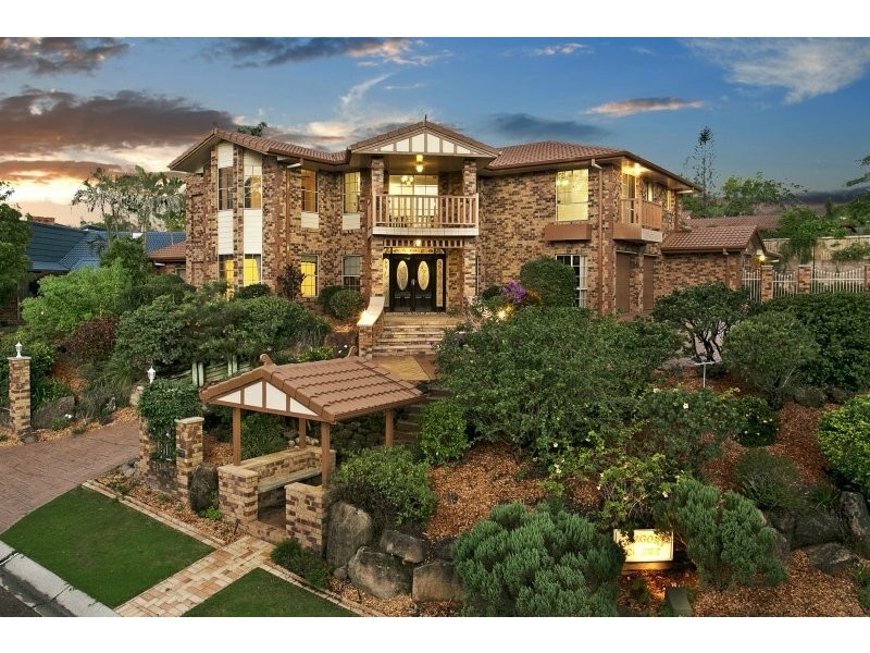 10 Gregory Court, Mount Ommaney QLD 4074