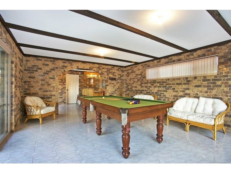 10 Gregory Court, Mount Ommaney QLD 4074