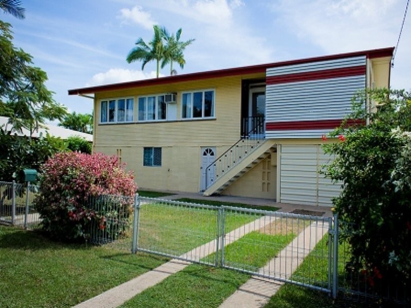 4 Yapp Street, Vincent QLD 4814