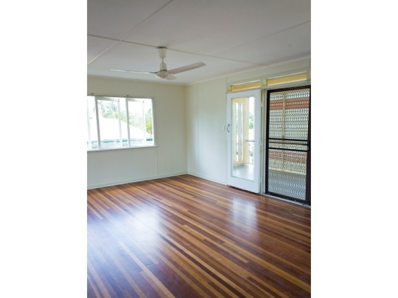 4 Yapp Street, Vincent QLD 4814