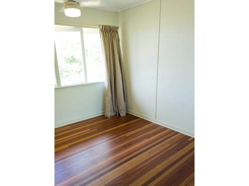 4 Yapp Street, Vincent QLD 4814