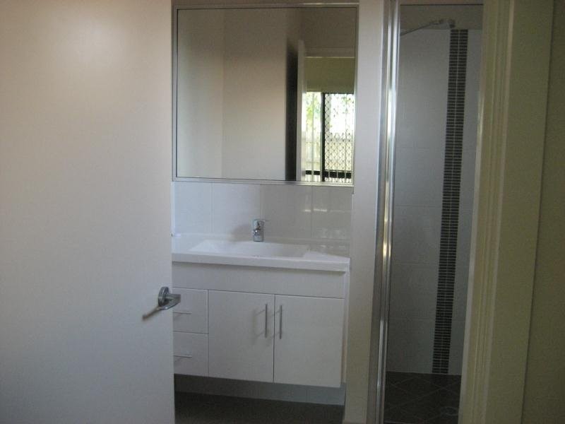 Unit 2/1 Satriani Crescent, Condon QLD 4815