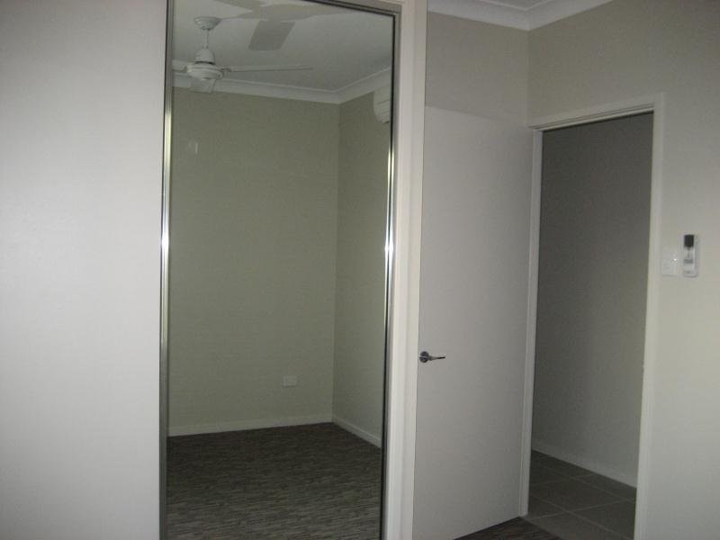 Unit 2/1 Satriani Crescent, Condon QLD 4815