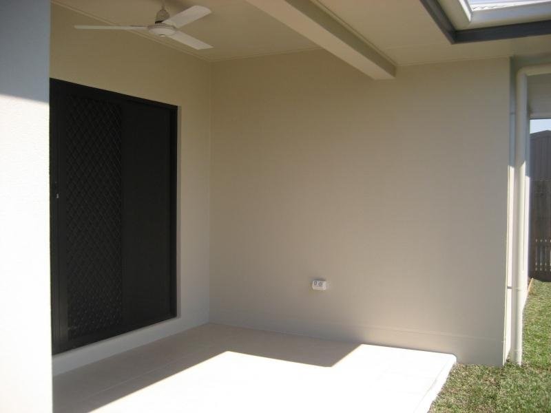 Unit 2/1 Satriani Crescent, Condon QLD 4815