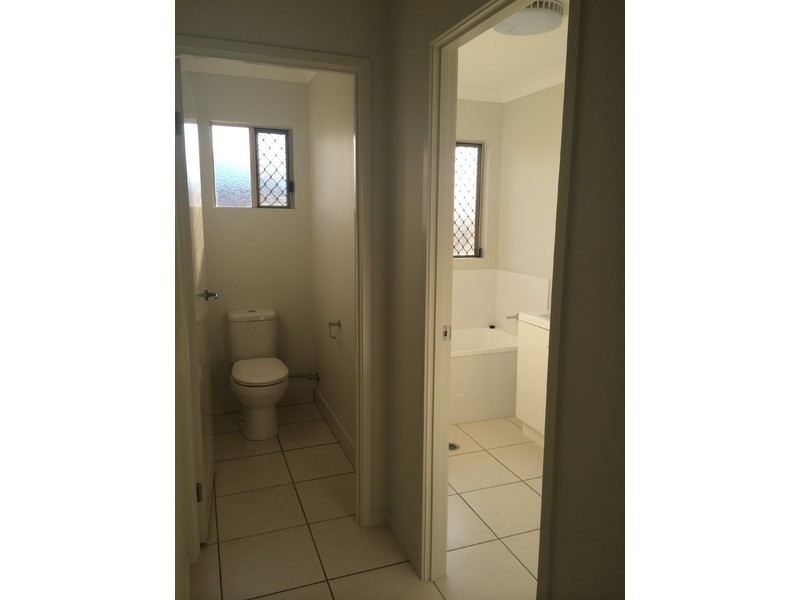 27 Ellenor Street, Mount Low QLD 4818