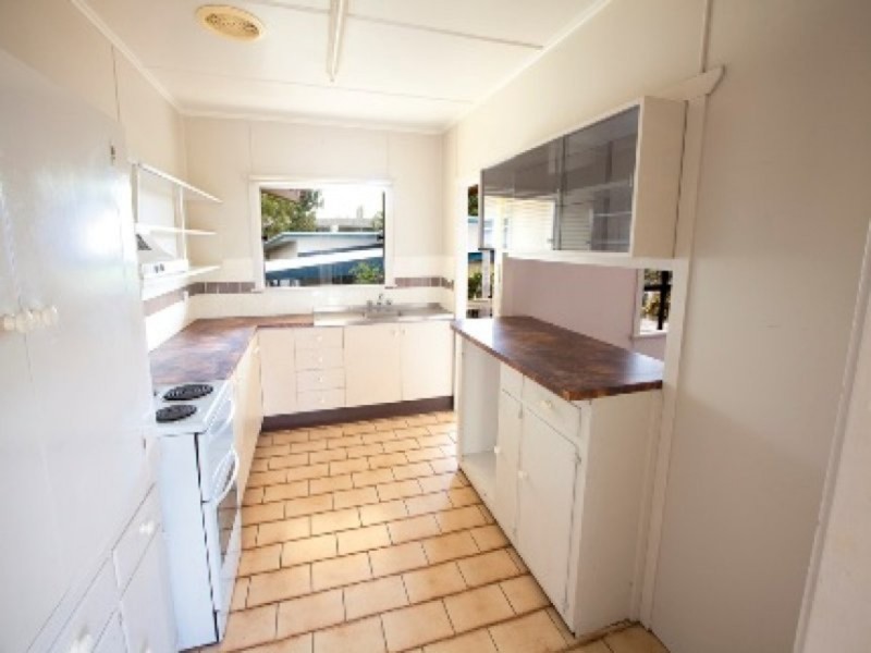 1 Bomana Street, Aitkenvale QLD 4814